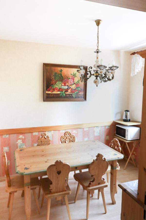 Pokoje Goscinne Dolina Czerwienia Preseka Exterior foto