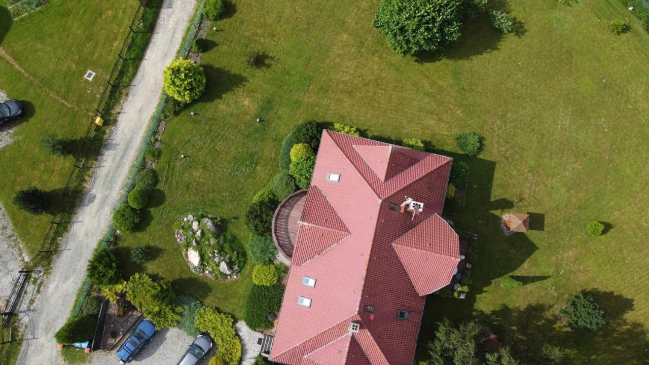 Pokoje Goscinne Dolina Czerwienia Preseka Exterior foto