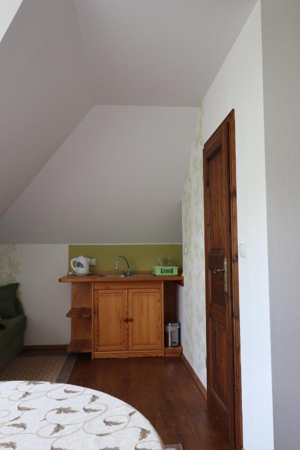 Pokoje Goscinne Dolina Czerwienia Preseka Exterior foto