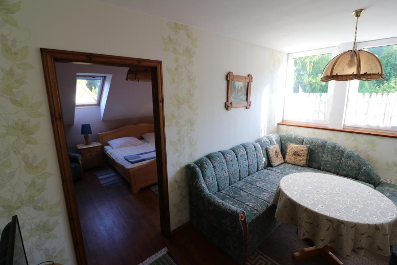Pokoje Goscinne Dolina Czerwienia Preseka Exterior foto
