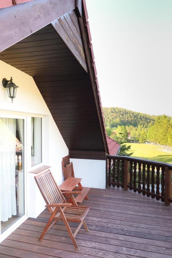 Pokoje Goscinne Dolina Czerwienia Preseka Exterior foto