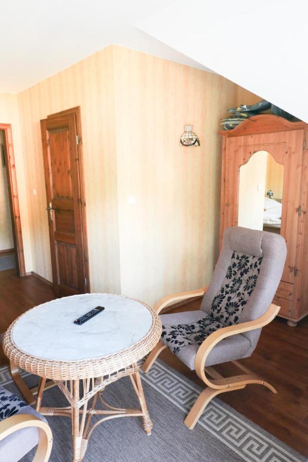 Pokoje Goscinne Dolina Czerwienia Preseka Exterior foto